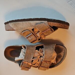 Birkenstock Suede Size 39 Womens 8 Tan Color